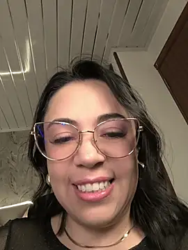 Bella fournier online show from April 2026 12:23:01 AM