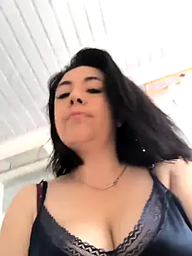 Bella fournier online show from December 2025 03:55:01 PM