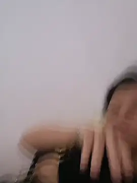 Estelaninf online show from December 2025 06:16:01 AM