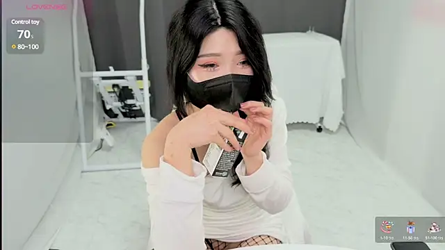 Snapshot of Mirai-Chan486 chatting on March 2025 12:45:02 PM Mirai-Chan486 online show from March 2025 12:45:02 PM