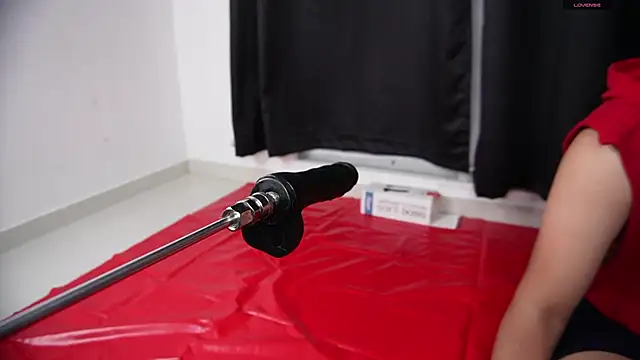 Raven Whisper online show from October 2025 02:46:02 AM