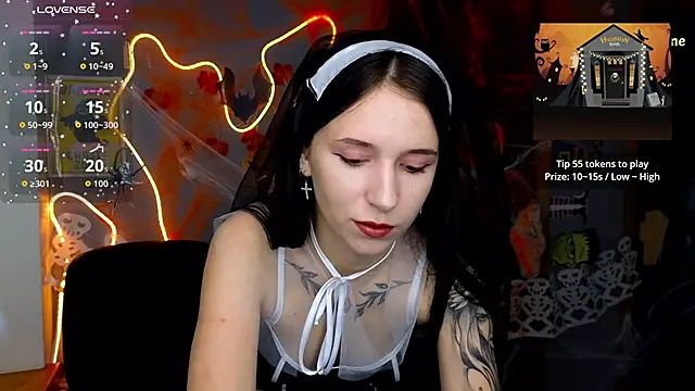 Snapshot of KarolinaBlacks chatting on October 2025 06:43:02 AM KarolinaBlacks online show from October 2025 06:43:02 AM