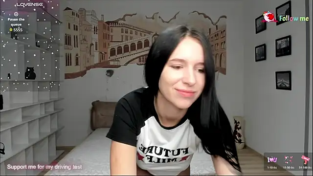 Snapshot of KarolinaBlacks chatting on November 2025 06:39:01 AM KarolinaBlacks online show from November 2025 06:39:01 AM