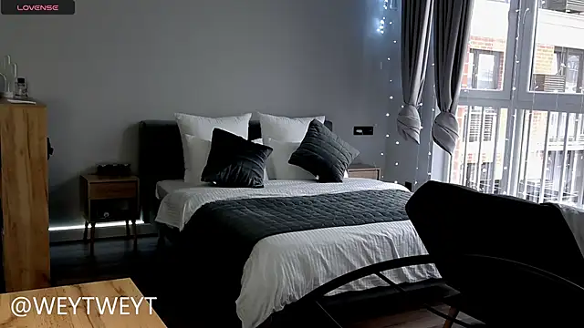 Dasha M online show from December 2025 08:24:01 AM