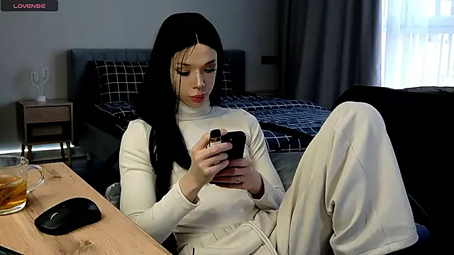 Dasha M online show from November 2025 12:21:02 PM