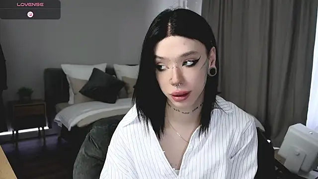 Dasha M online show from April 2026 11:39:01 AM