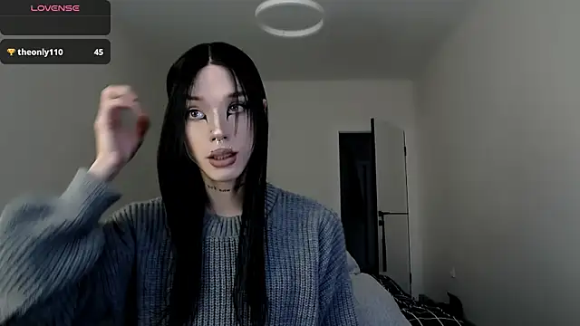 Dasha M online show from October 2025 09:01:01 AM