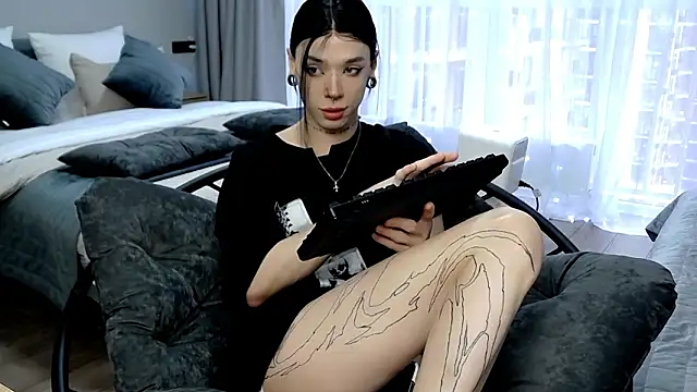 Dasha M online show from February 2026 01:18:01 PM