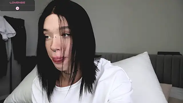 Dasha M online show from April 2026 10:42:02 AM