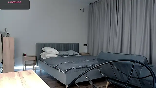 Dasha M online show from November 2025 07:24:02 PM