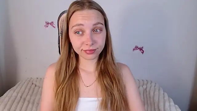 bellaa love  online show from June 2026 12:15:01 AM