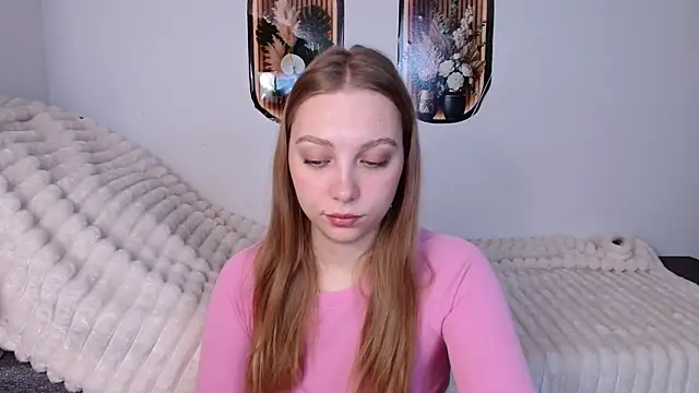 bellaa love  online show from April 2026 12:18:02 AM