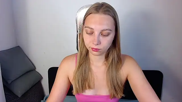 bellaa love  online show from July 2026 12:18:01 AM