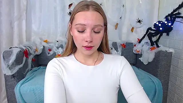 bellaa love  online show from October 2025 01:29:02 AM