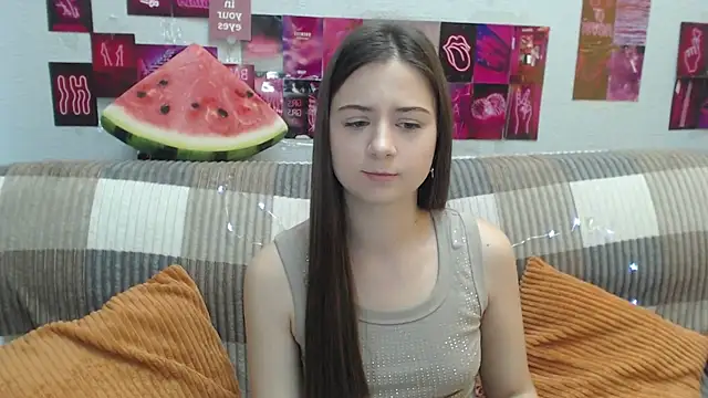 MilanaRoza online show from June 2026 05:12:01 AM