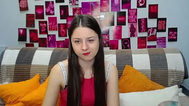 Snapshot of MilanaRoza chatting on March 2025 05:46:01 AM MilanaRoza online show from March 2025 05:46:01 AM