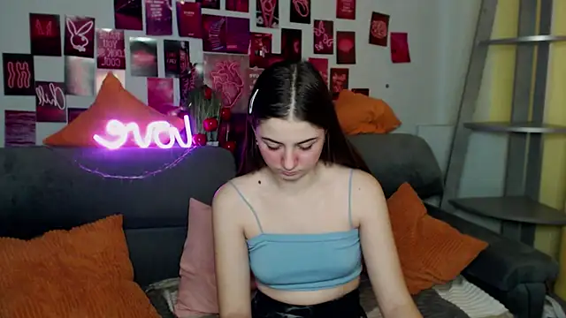 Snapshot of MilanaRoza chatting on November 2025 05:56:01 AM MilanaRoza online show from November 2025 05:56:01 AM