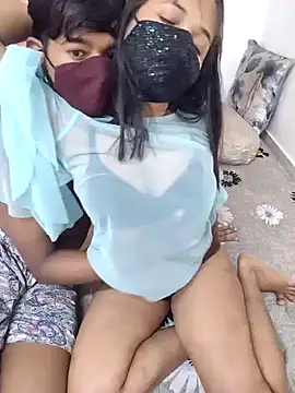 XSanaya online show from January 2025 01:08:01 PM