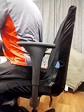 25mitch online show from December 2025 04:29:01 PM