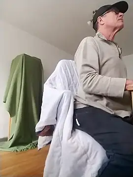 25mitch online show from November 2025 02:00:01 PM