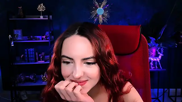 Snapshot of evanellson chatting on December 2025 08:09:02 AM evanellson online show from December 2025 08:09:02 AM