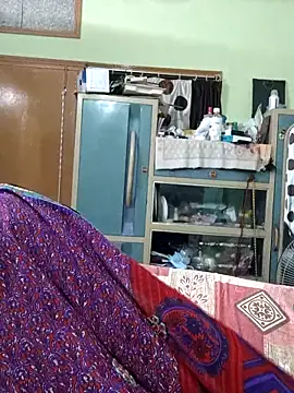 yoursweety09 online show from March 2026 01:57:01 PM