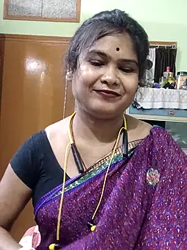 yoursweety09 online show from May 2026 01:43:02 PM