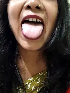 yoursweety09 online show from October 2025 08:23:02 AM