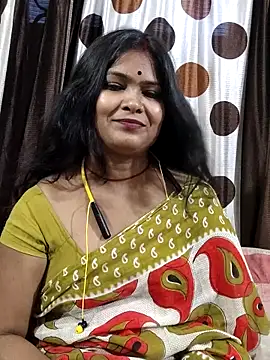 yoursweety09 online show from May 2026 01:48:01 PM