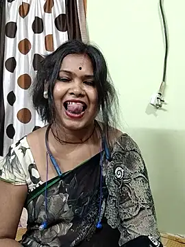 yoursweety09 online show from April 2026 04:04:02 PM