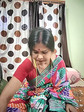 yoursweety09 online show from April 2026 07:48:01 AM