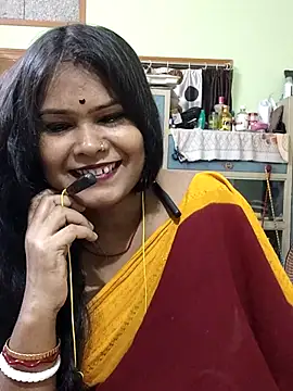 yoursweety09 online show from May 2026 07:03:01 AM