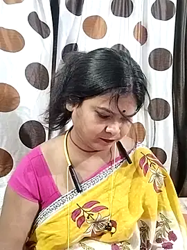 yoursweety09 online show from May 2026 12:25:02 AM