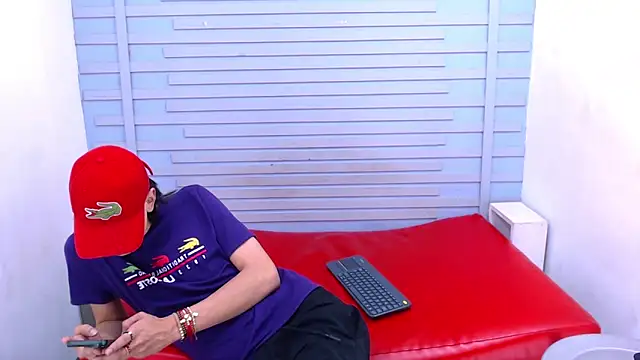 Eban Dustan online show from February 2025 10:47:02 PM