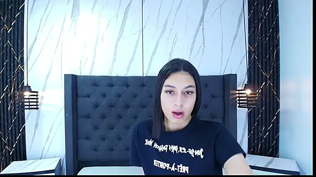 Eban Dustan online show from November 2025 08:31:02 PM