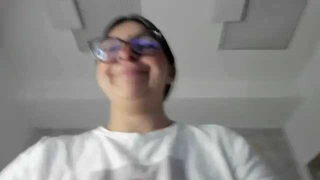 Vioolletta online show from November 2025 07:25:02 PM