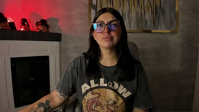 Vioolletta online show from December 2025 05:50:02 PM