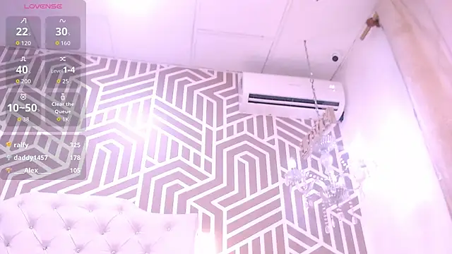 Snapshot of SashaDurante chatting on November 2025 12:27:01 PM SashaDurante online show from November 2025 12:27:01 PM