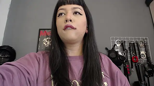 Carla Phoenix online show from July 2026 02:03:02 PM