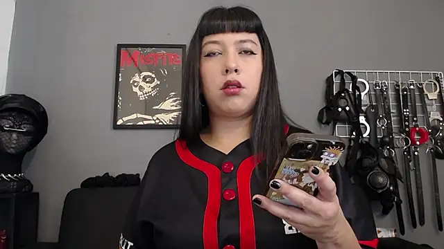 Carla Phoenix online show from June 2026 03:40:01 PM