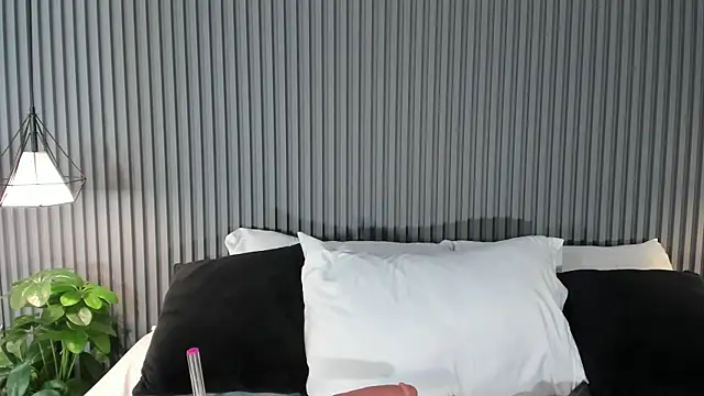 JessicaMilan online show from December 2025 10:45:01 PM