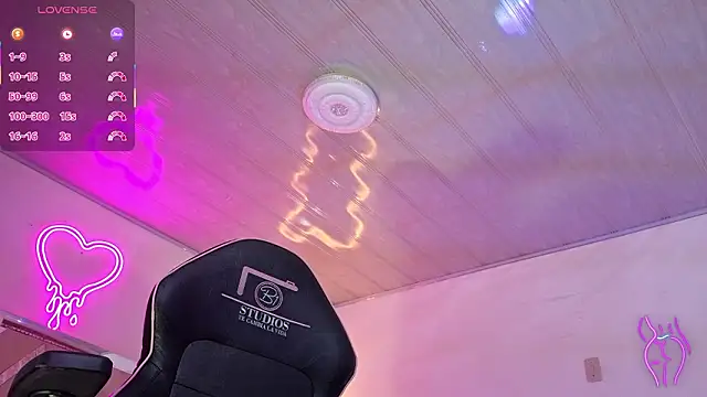 Laylafoxy tay online show from January 2026 03:10:02 AM