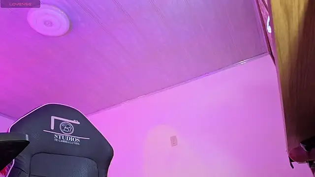 Laylafoxy tay online show from October 2025 04:11:01 AM