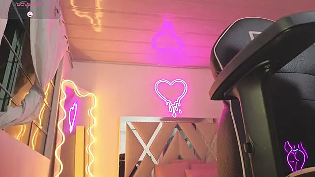 Snapshot of Laylafoxy_tay chatting on October 2025 03:16:01 AM Laylafoxy tay online show from October 2025 03:16:01 AM