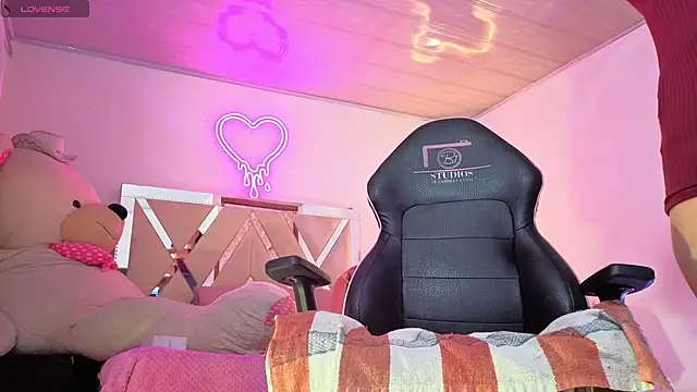 Laylafoxy tay online show from January 2026 03:10:01 AM