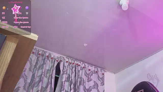 Laylafoxy tay online show from February 2026 03:17:01 AM