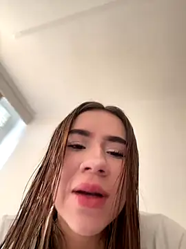 Im Valen Cute online show from October 2025 05:23:02 PM