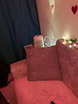 Im Valen Cute online show from March 2025 12:44:01 AM