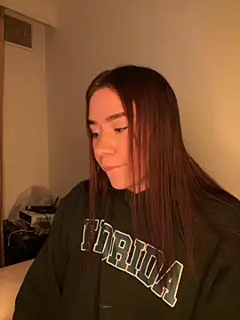 Im Valen Cute online show from November 2025 01:42:02 AM