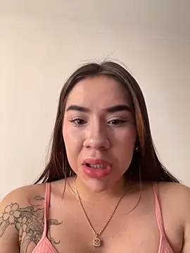 Im Valen Cute online show from November 2025 04:22:01 PM